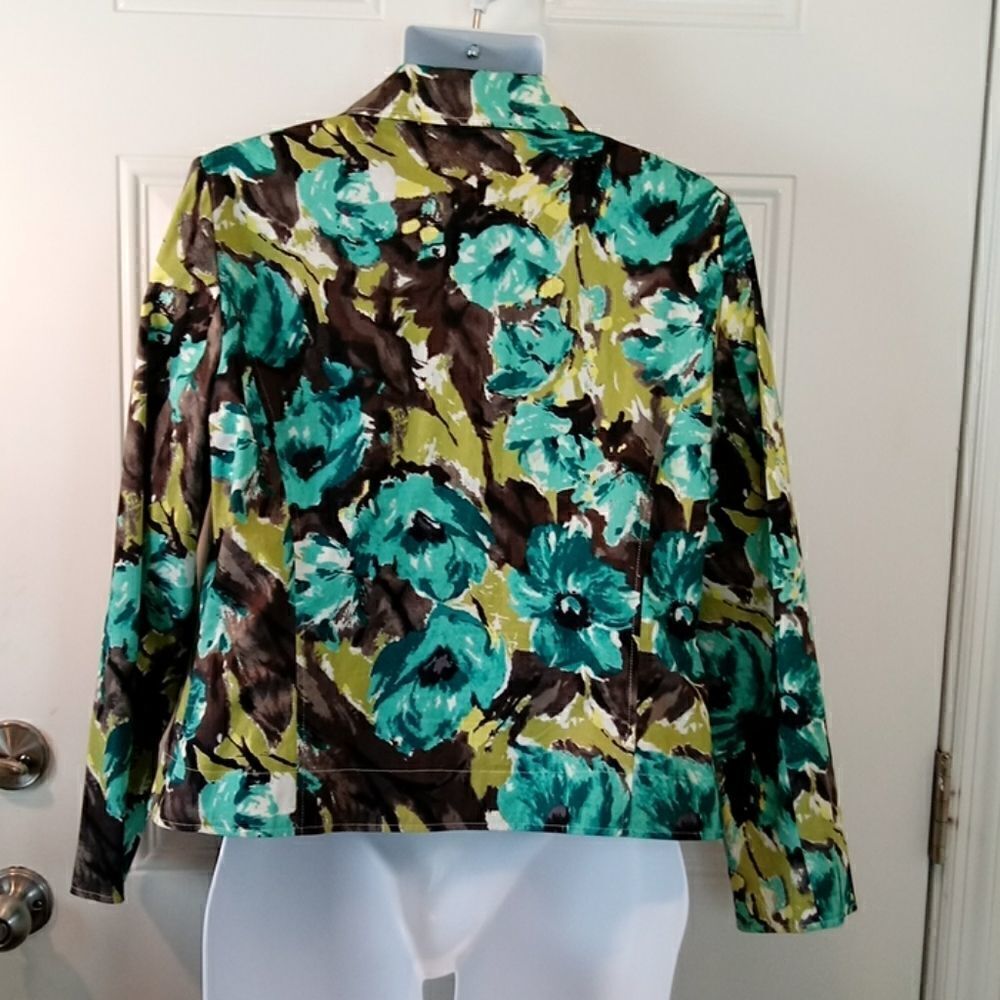 R.Q.T lightweight button front jacket - Picture 6 of 8